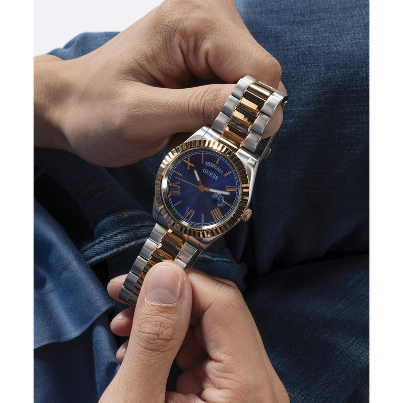 Guess Connoisseur Blue Round Dial Quartz Analog Men Watch Watch Guess