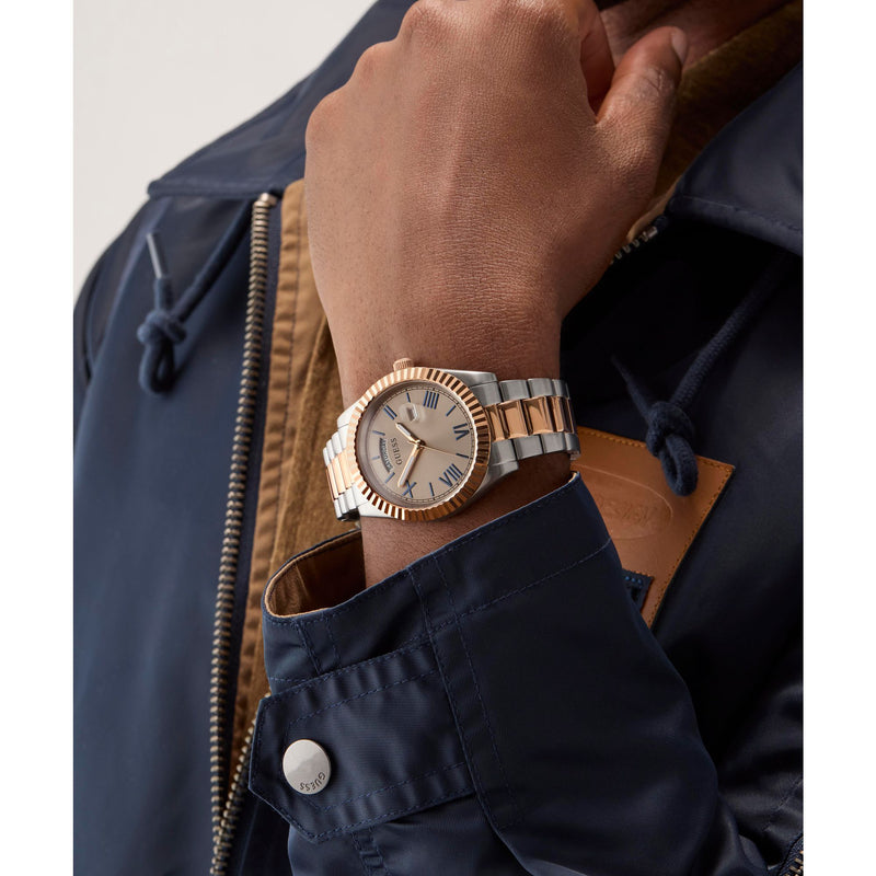 Guess Connoisseur Grey Round Dial Quartz Analog Men Watch Watch Guess