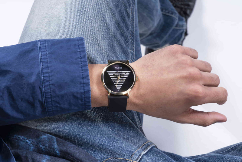 Guess Idol Gold Round Dial Analog Men Watch Watch Guess