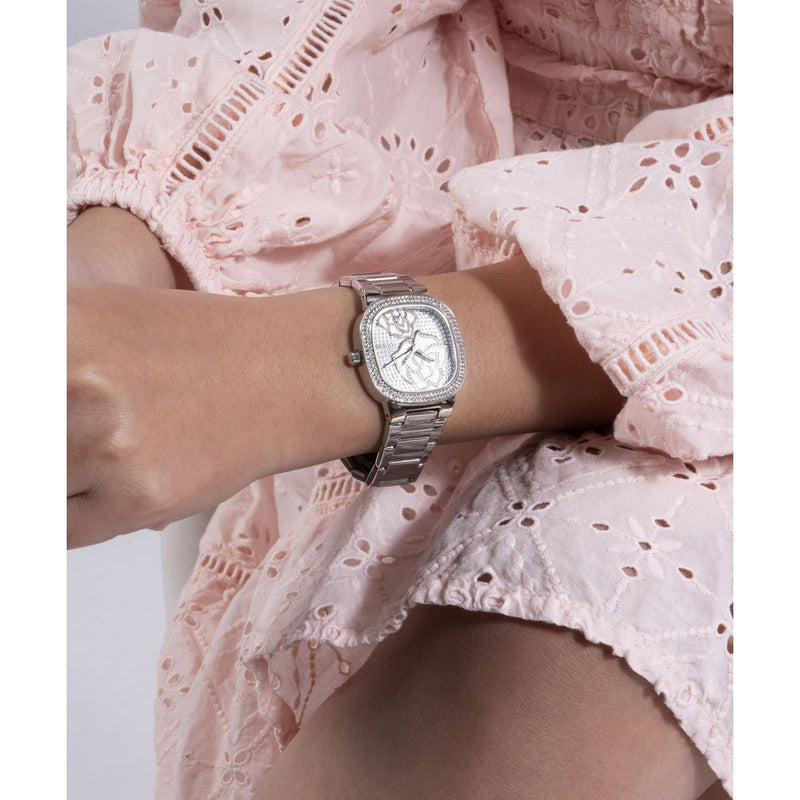 Guess Silver Square Dial Quartz Analog Women Watch Watch Guess