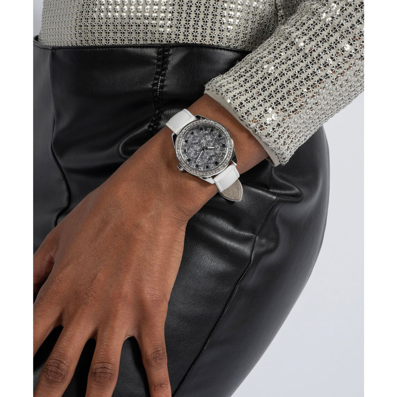 Guess G Gloss Leather Silver Tone Round Dial Quartz Analog Women Watch Watch Guess