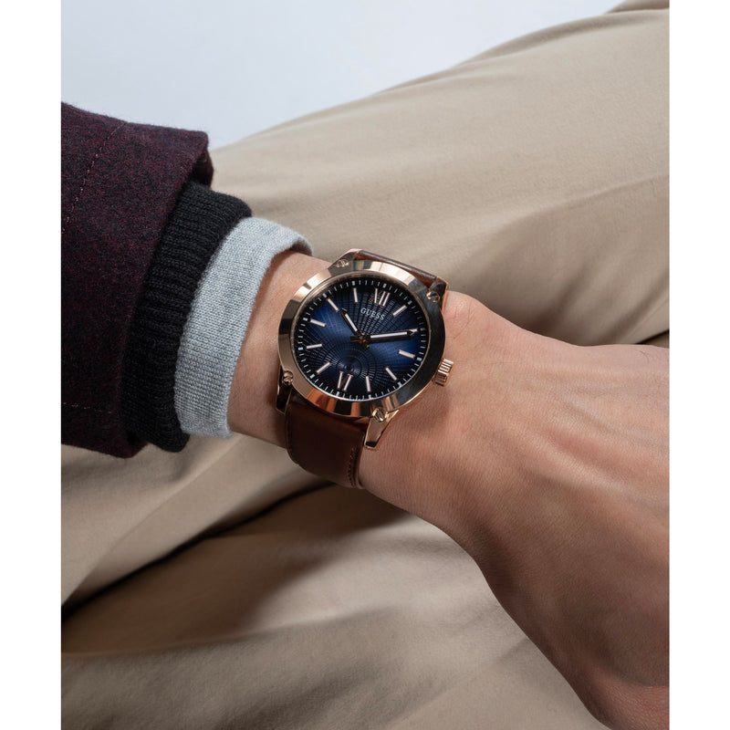 Guess Gbs Crescent Leather Blue Round Dial Quartz Analog Men Watch Watch Guess