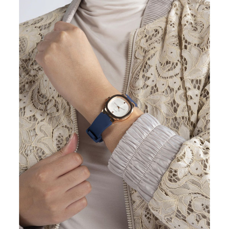 Guess Eve White Square Dial Quartz Analog Women Watch Watch Guess