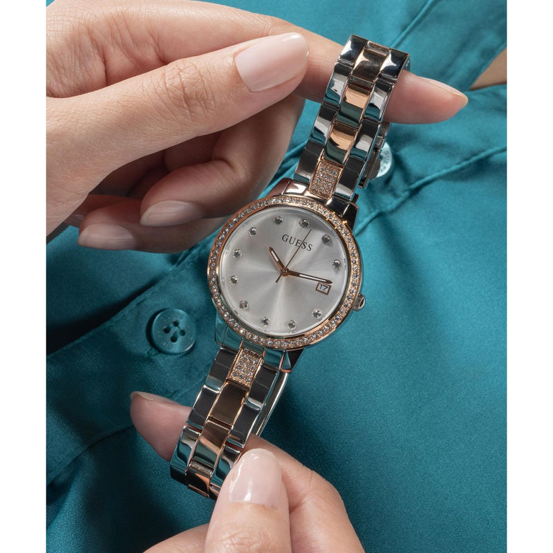 Guess Heartless White Round Dial Quartz Analog Women Watch Watch Guess