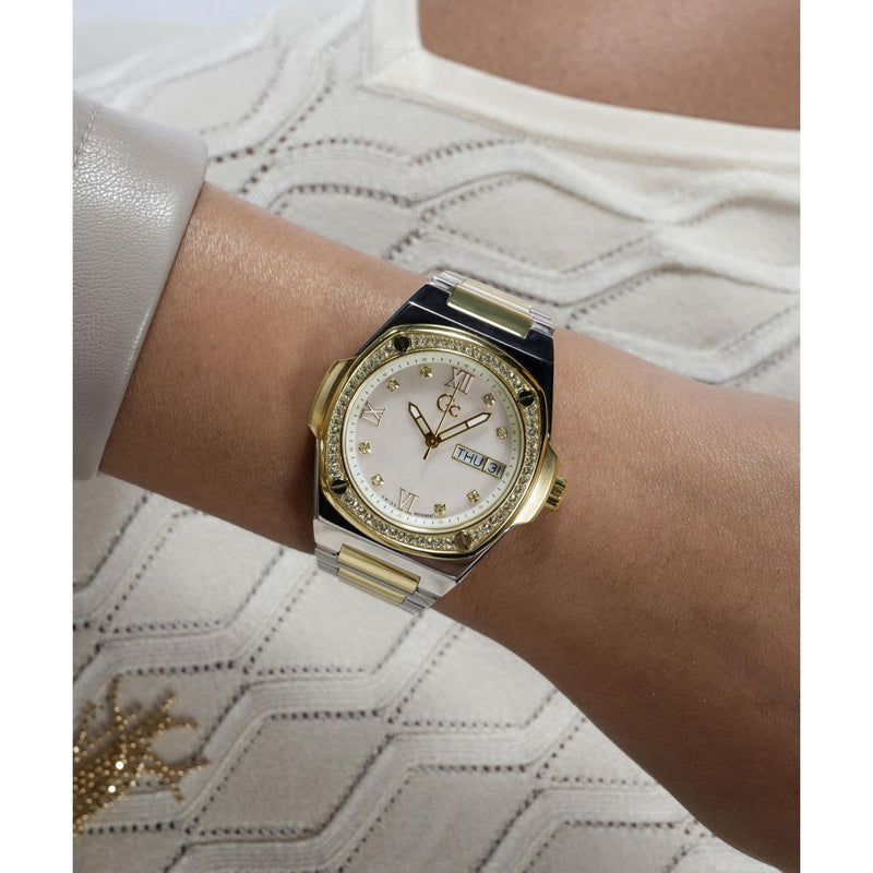 Gc Sport Chic Silver Round Dial Quartz Analog Women Watch - Guess Collection Watch Gc