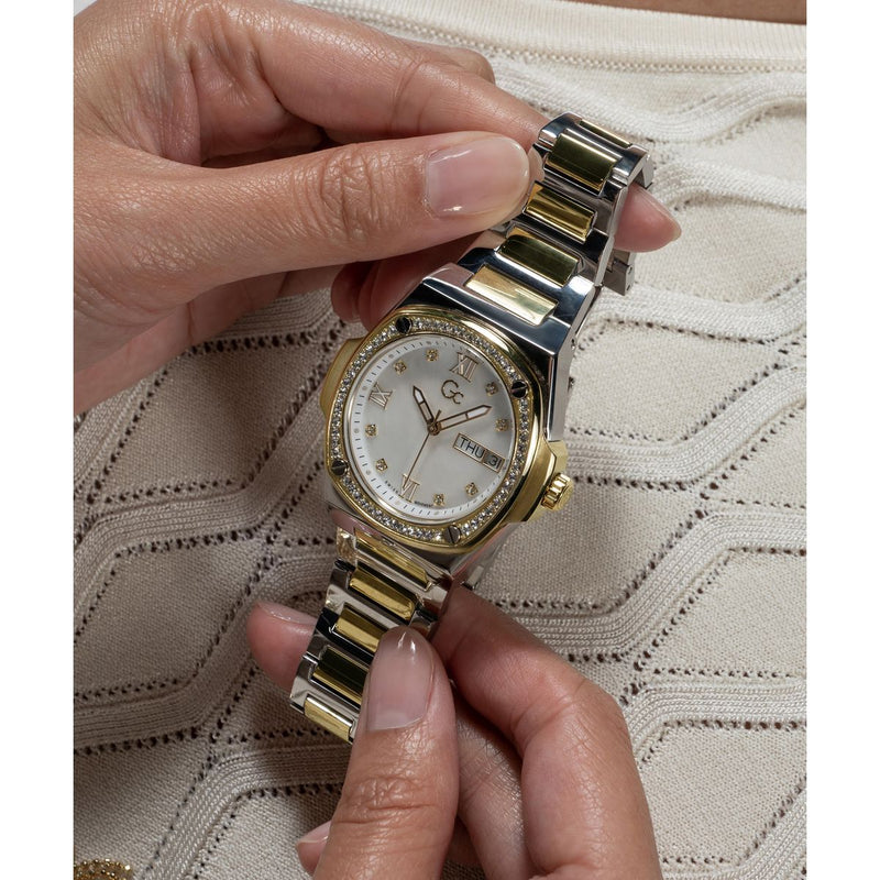 Gc Sport Chic Silver Round Dial Quartz Analog Women Watch - Guess Collection Watch Gc