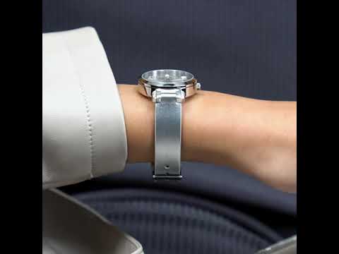 Guess Dress Silver Round Dial Analog Women Watch Watch Guess