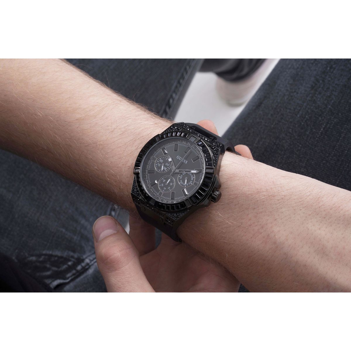 Guess Gs Zeus Black Round Quartz Men Watch