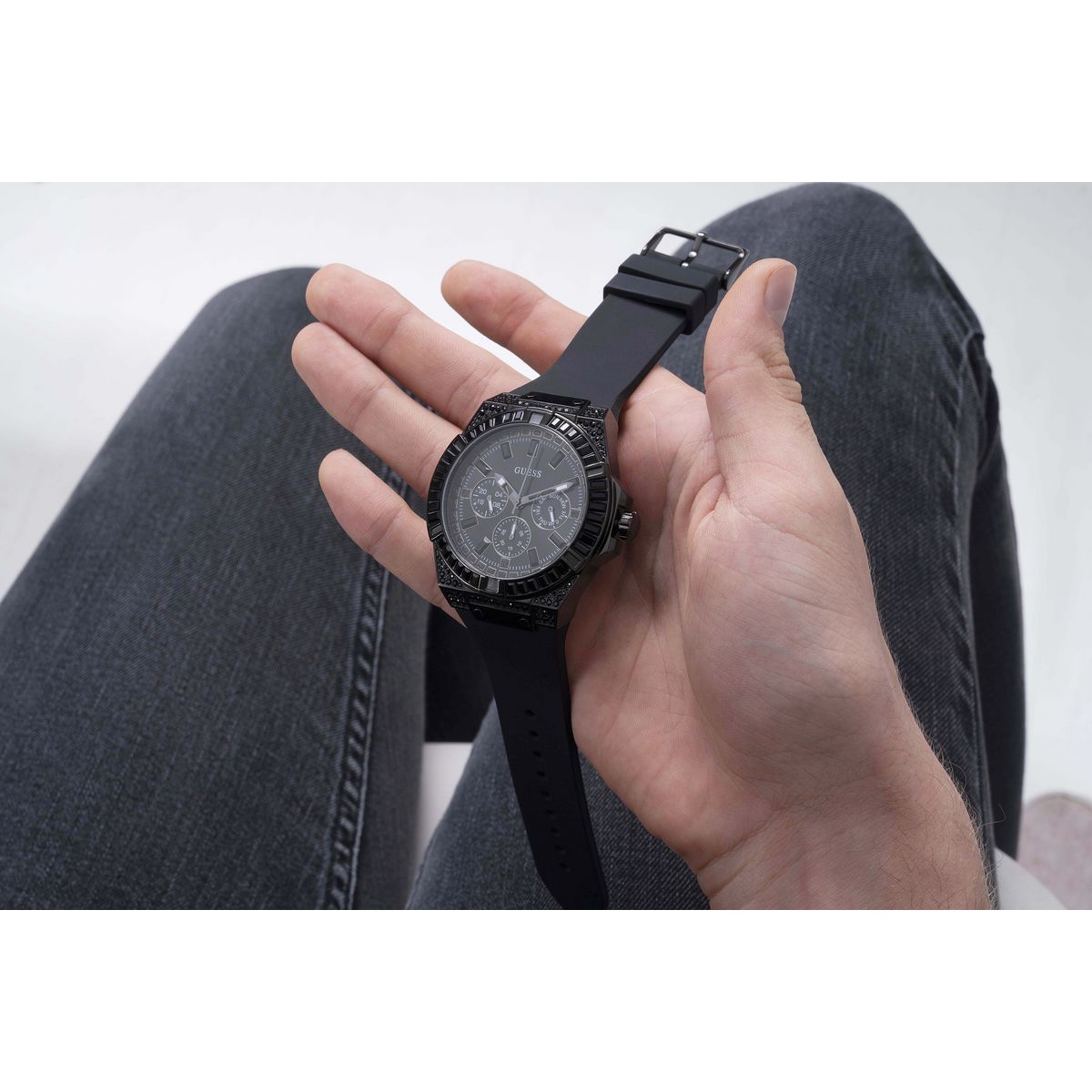 Guess Gs Zeus Black Round Quartz Men Watch