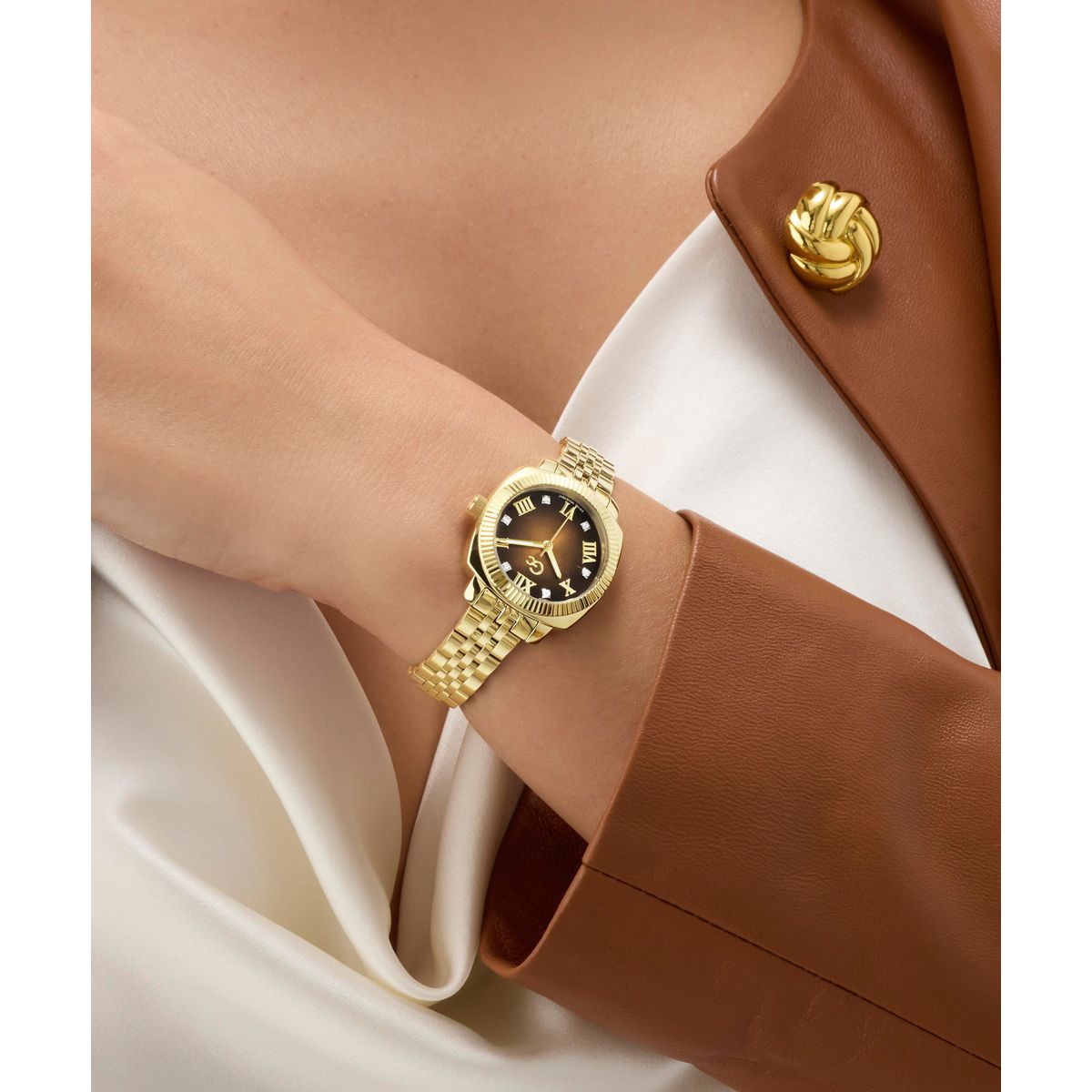 Gc Square 28mm Brown Dial Analog Women Watch - Z73001L4