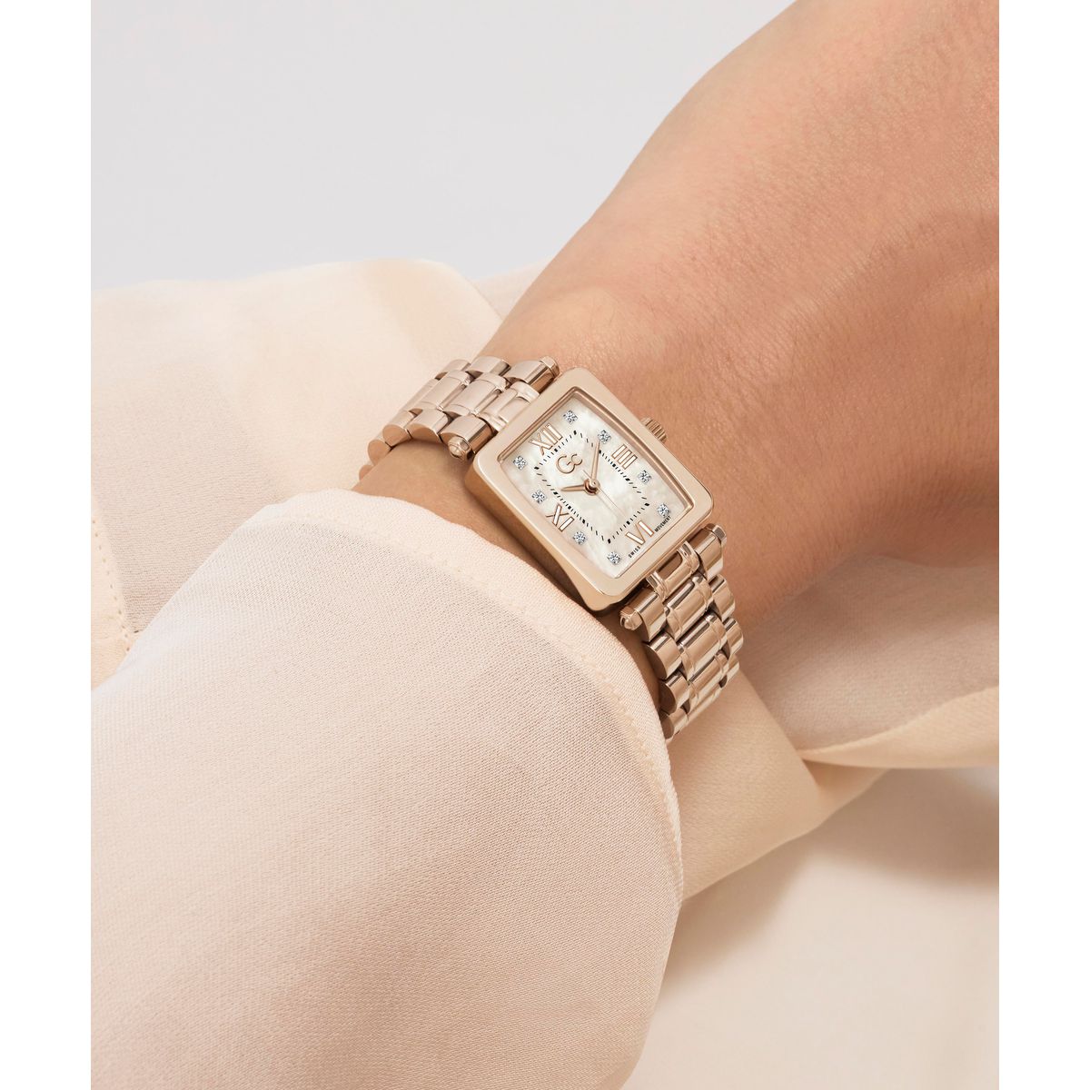 Gc Rectangle 21mm Rose Gold Dial Analog Women Watch - Z71005L3 Watch Gc