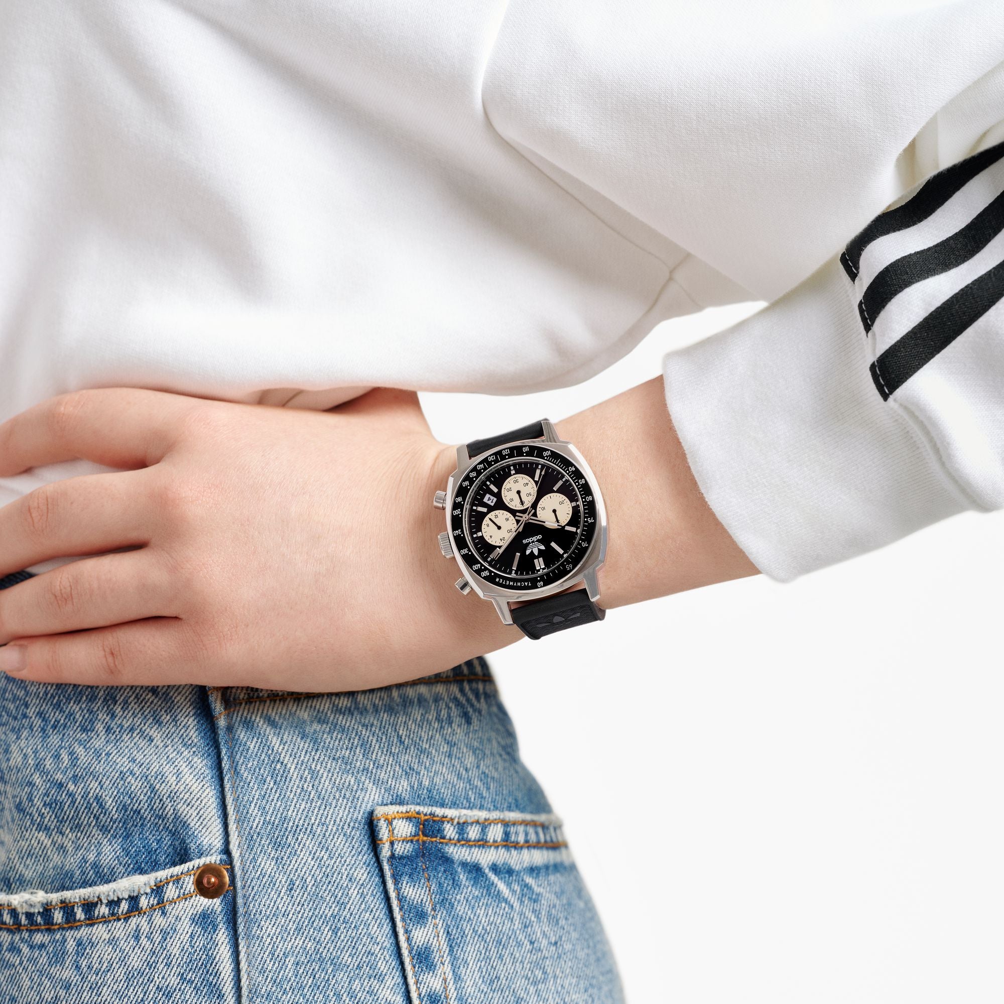 Adidas Originals Black Round Dial Quartz Analog Unisex Watch