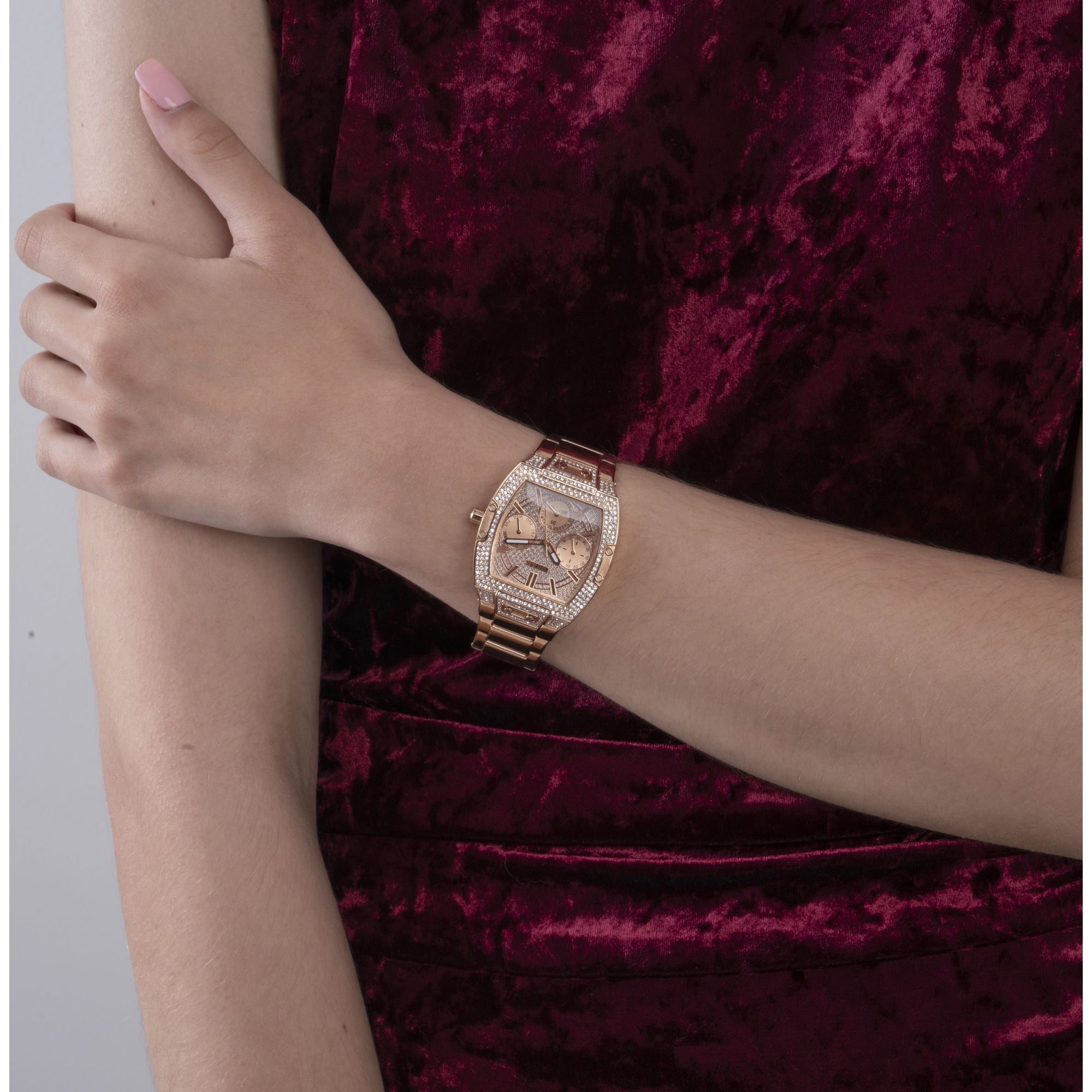 Guess Raven Rose Gold Tonneau Dial Quartz Analog Women Watch Watch Guess
