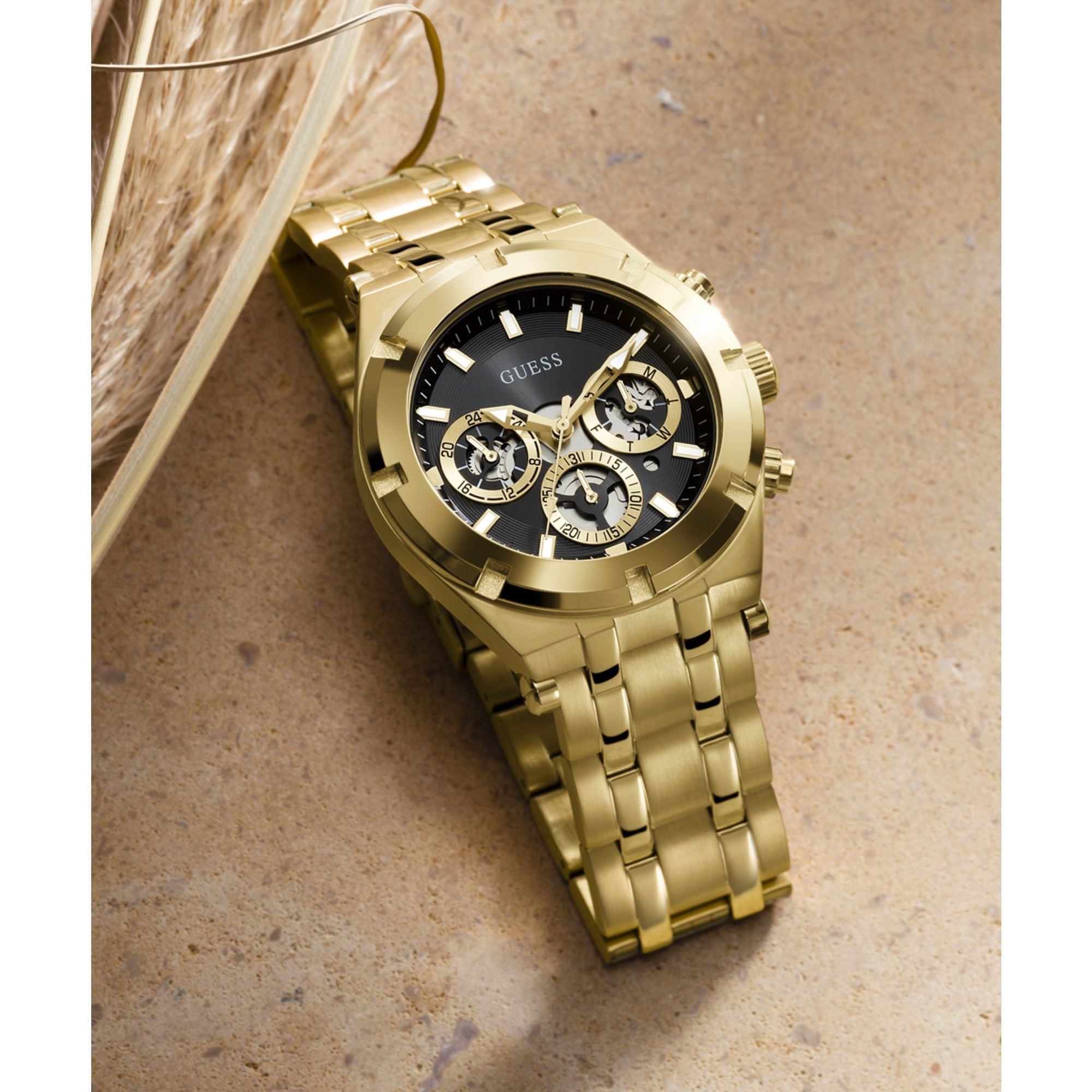 GUESS Men Round Gold Tone Dial Analog Watch - GW0260G2