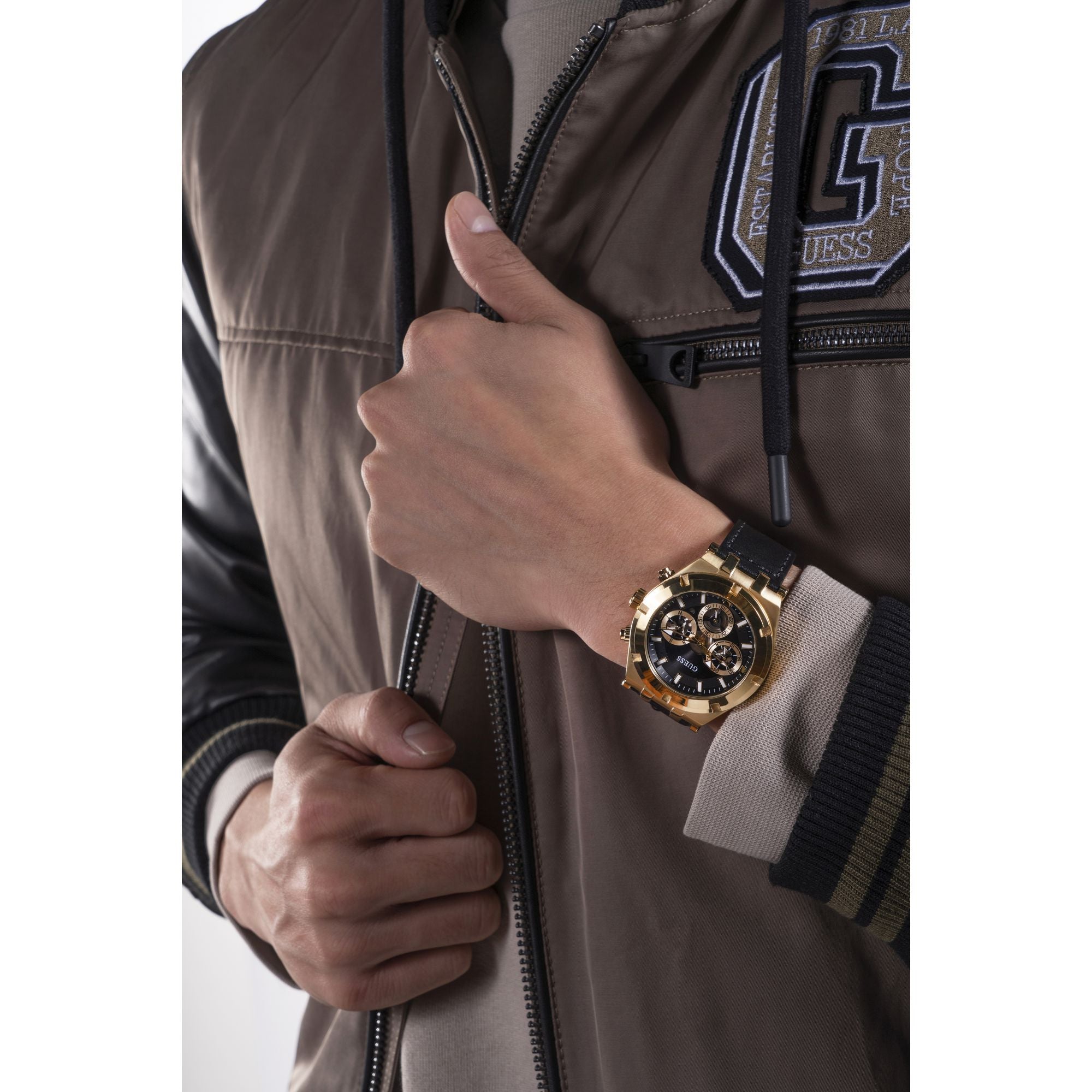 Guess Continental Leather Black Round Dial Quartz Analog Men Watch Watch Guess