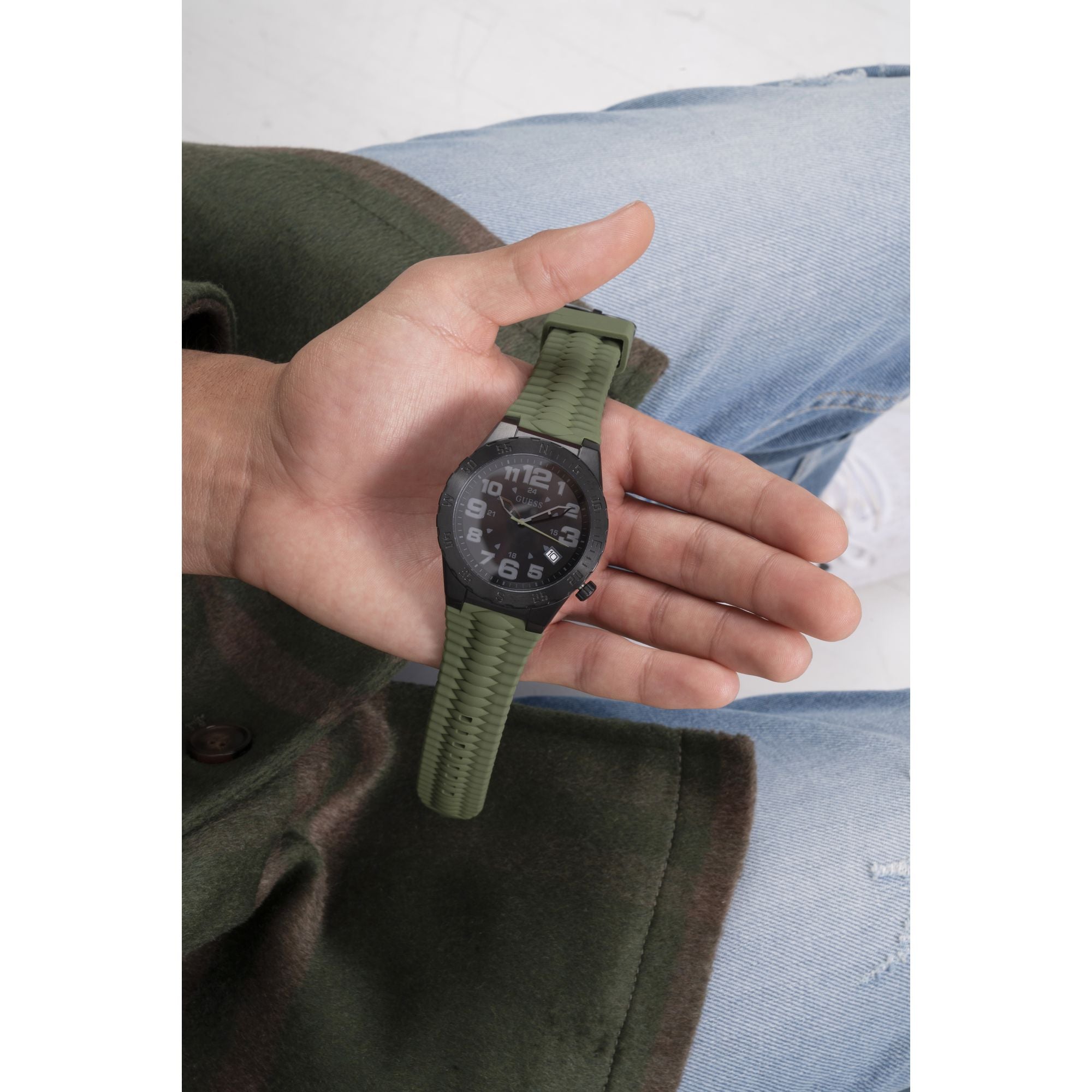 Guess Gunmetal Round Quartz Analog Men Watch