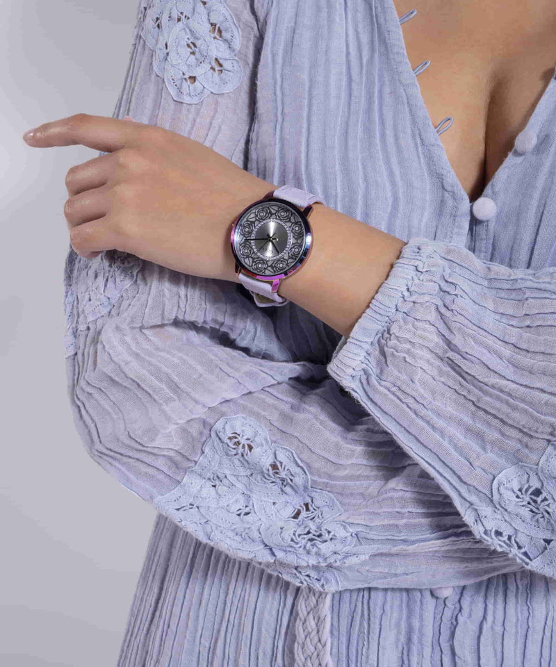 Guess Dahlia Iridescent Round Dial Analog Women Watch Watch Guess