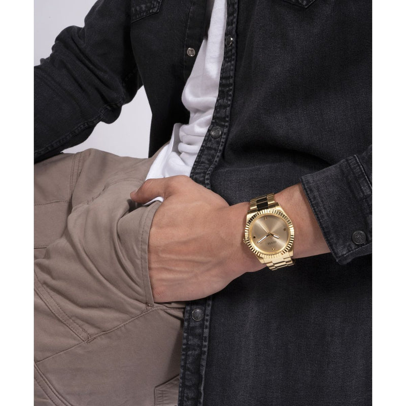 Guess Connoisseur Champagne Round Dial Analog Men Watch Watch Guess