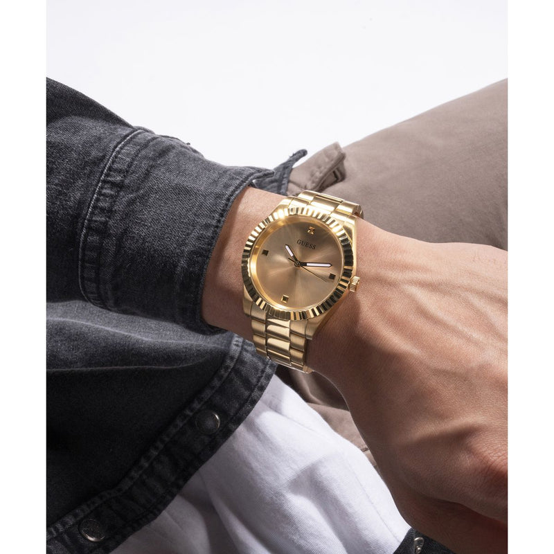 Guess Connoisseur Champagne Round Dial Analog Men Watch Watch Guess