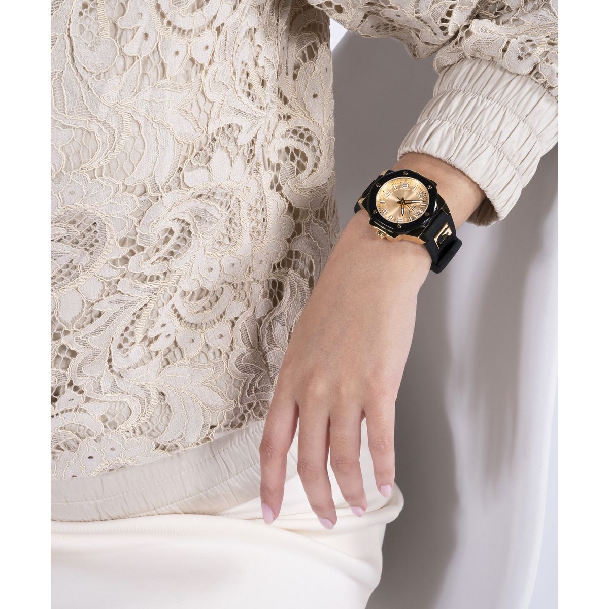 Guess Hype Multicolor Round Dial Quartz Analog Women Watch