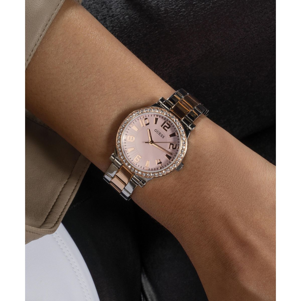 Guess Fawn Pink Round Dial Quartz Analog Women Watch