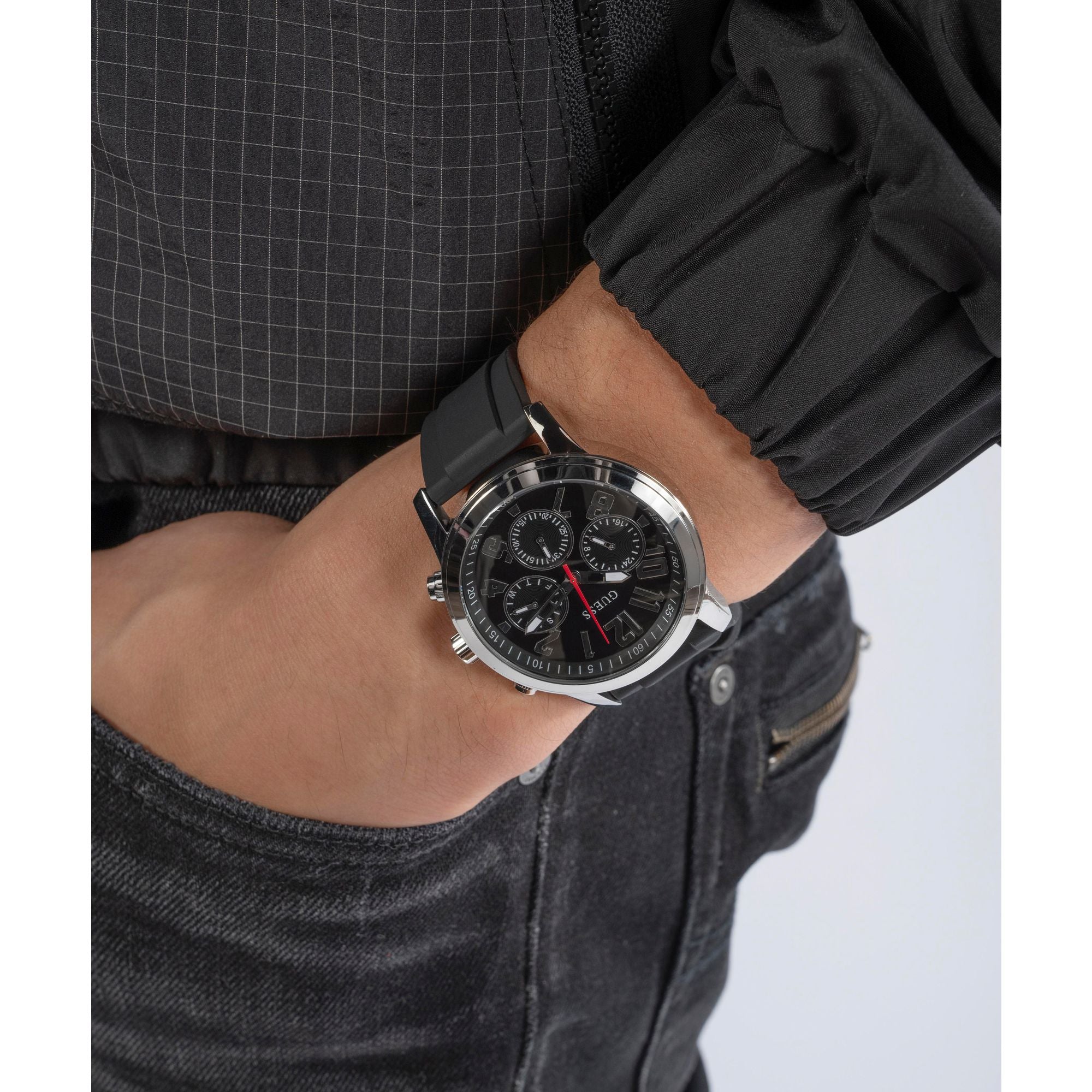 Guess Black Round Quartz Analog Men Watch