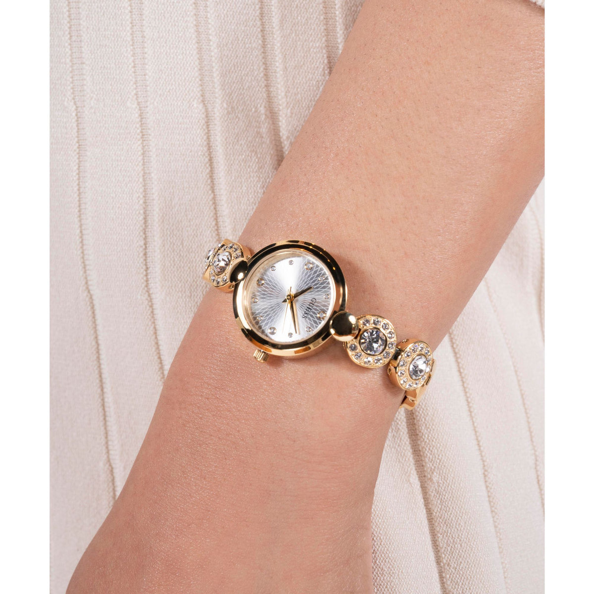 Guess Round 26mm Silver Dial Analog Women Watch - GW0757L2