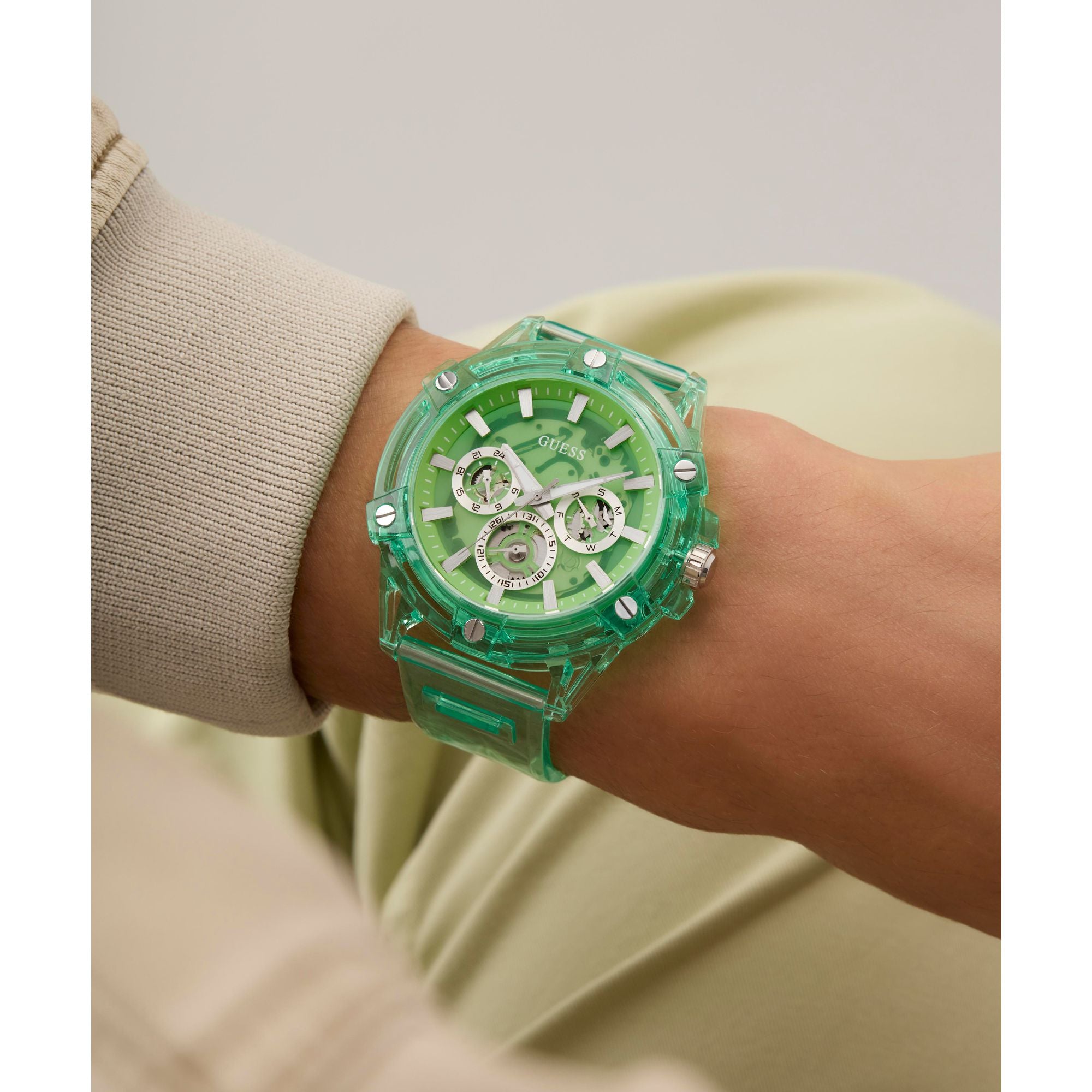 Guess Gt King Green Round Dial Analog Men's Quartz Watch