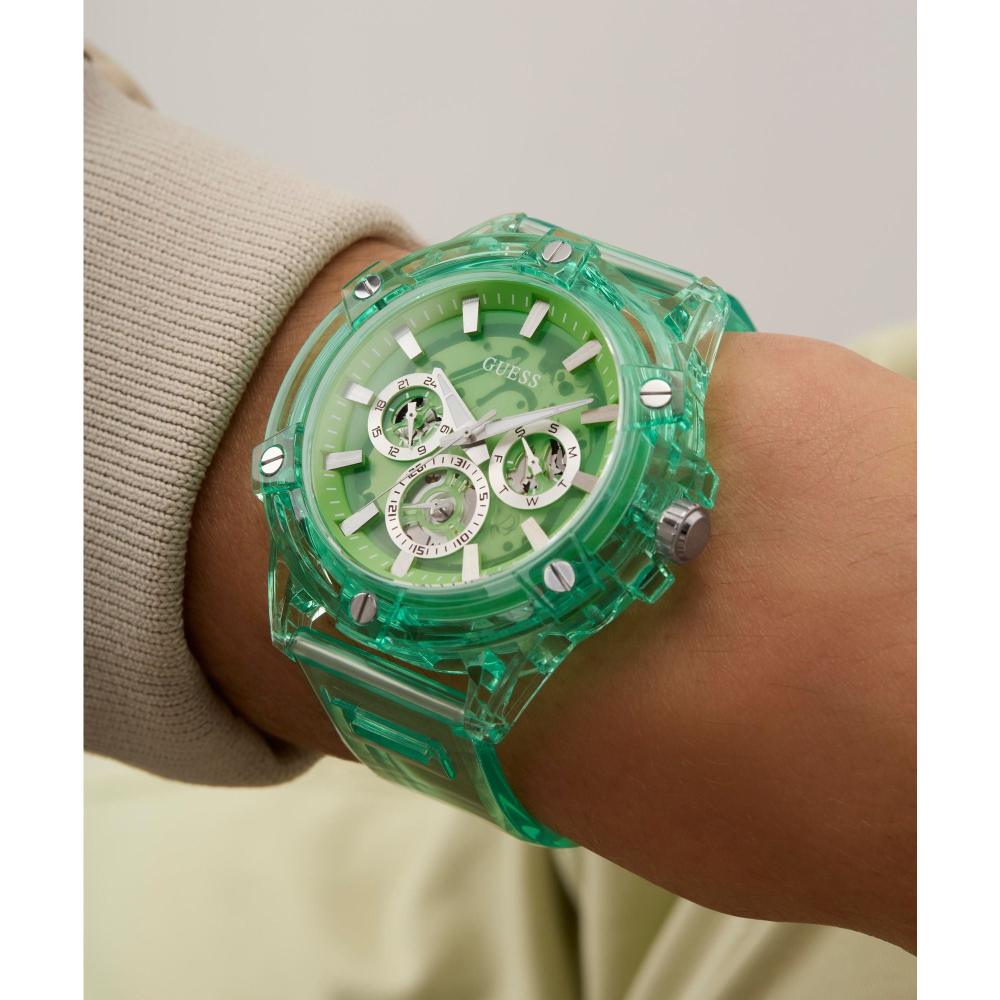 Guess Gt King Green Round Dial Analog Men's Quartz Watch