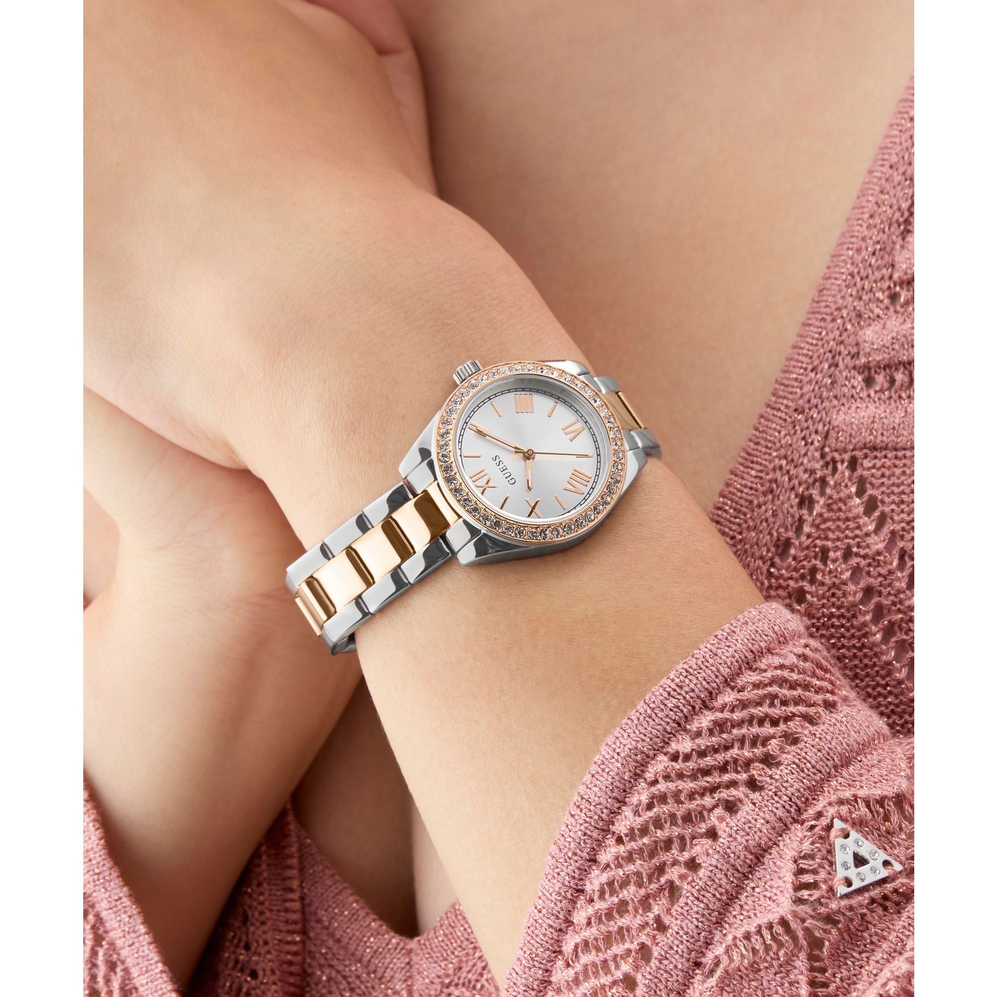 Guess Mini Luna Silver Round Dial Quartz Analog Women Watch Watch Guess