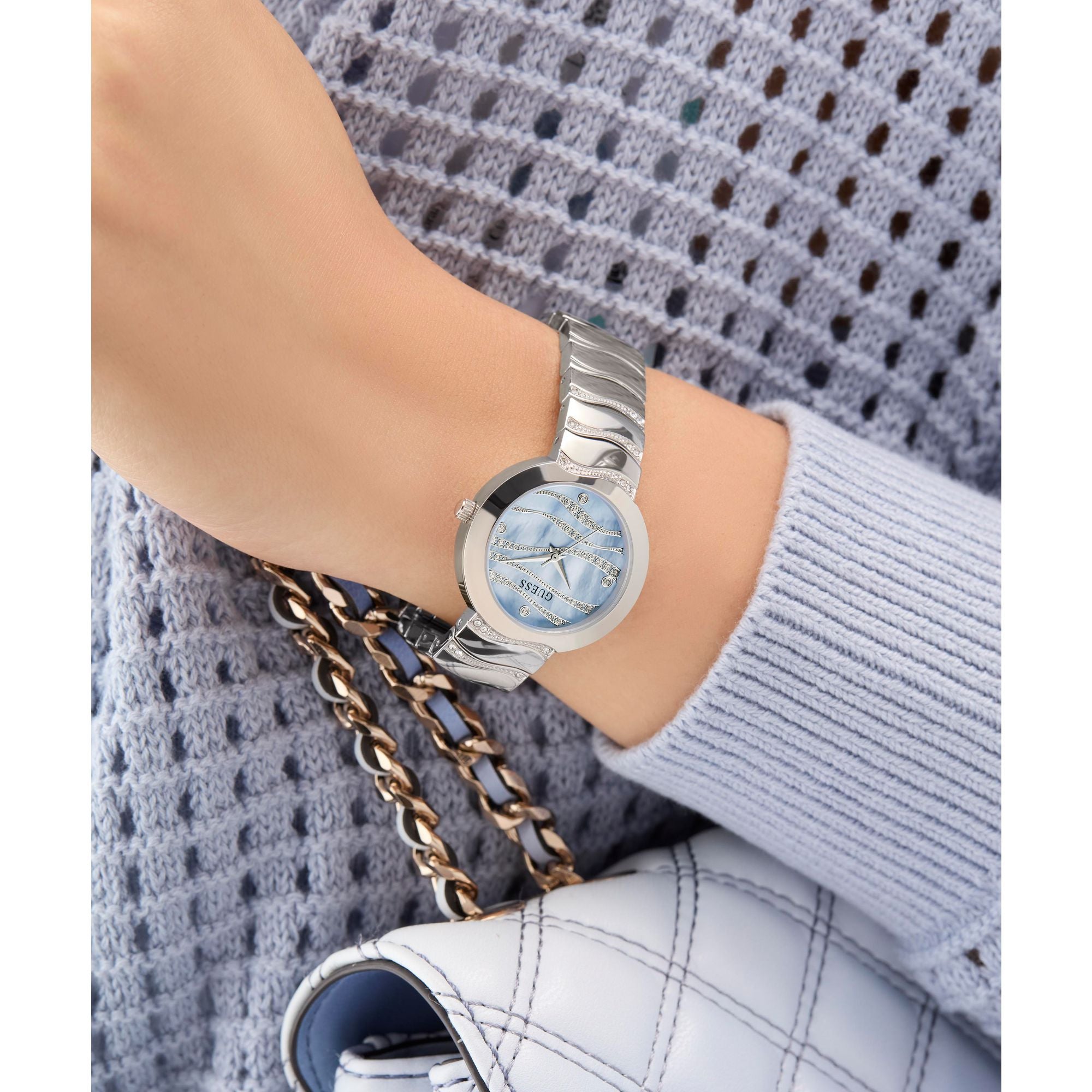 Guess Laguna Blue Round Dial Quartz Analog Women Watch Watch Guess