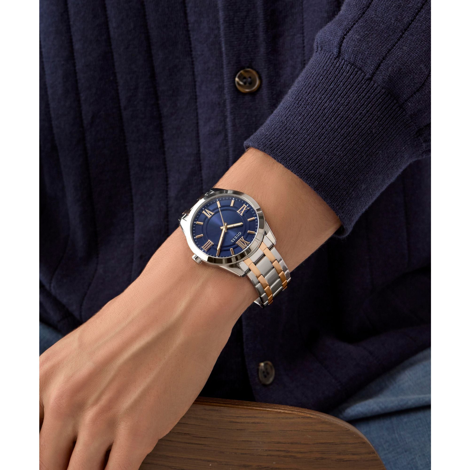 Guess Elliot Blue Round Dial Quartz Analog Men Watch