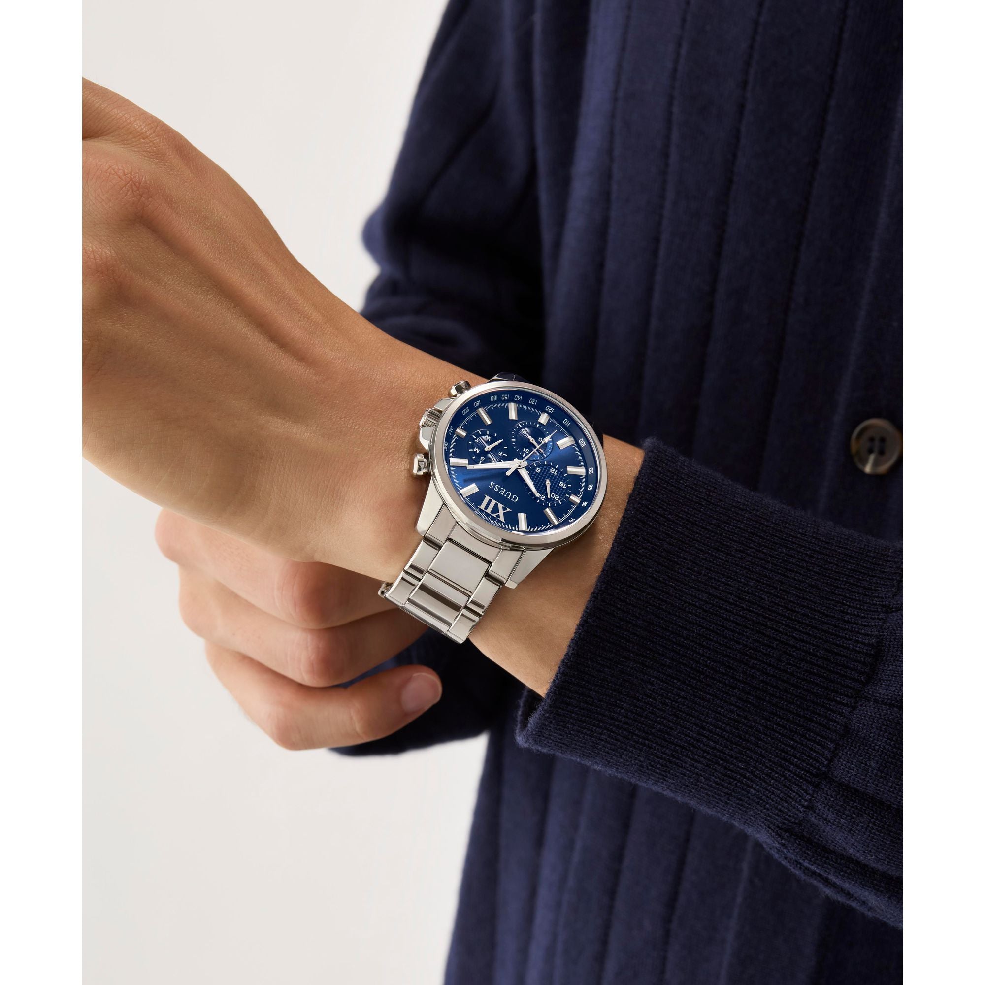 Guess Walker Blue Round Dial Quartz Analog Men Watch