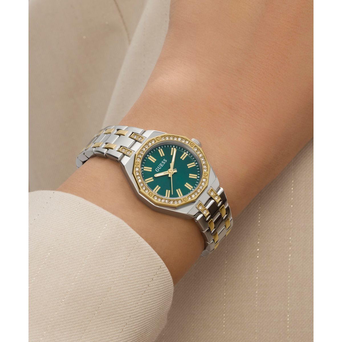 Guess Round 25mm Green Dial Analog Women Watch - GW0931L8