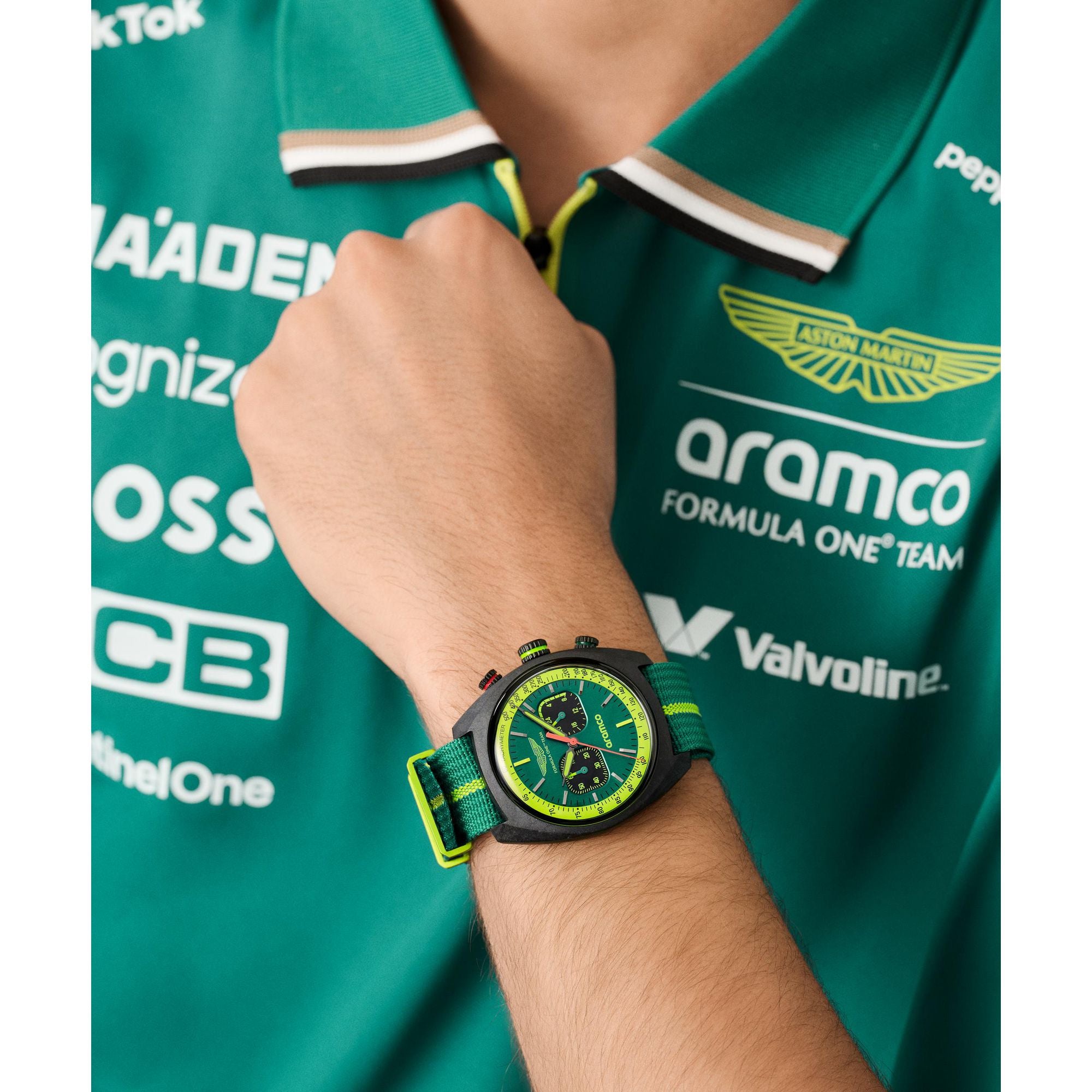 Aston Martin Green Round Dial Analog Men's Watch