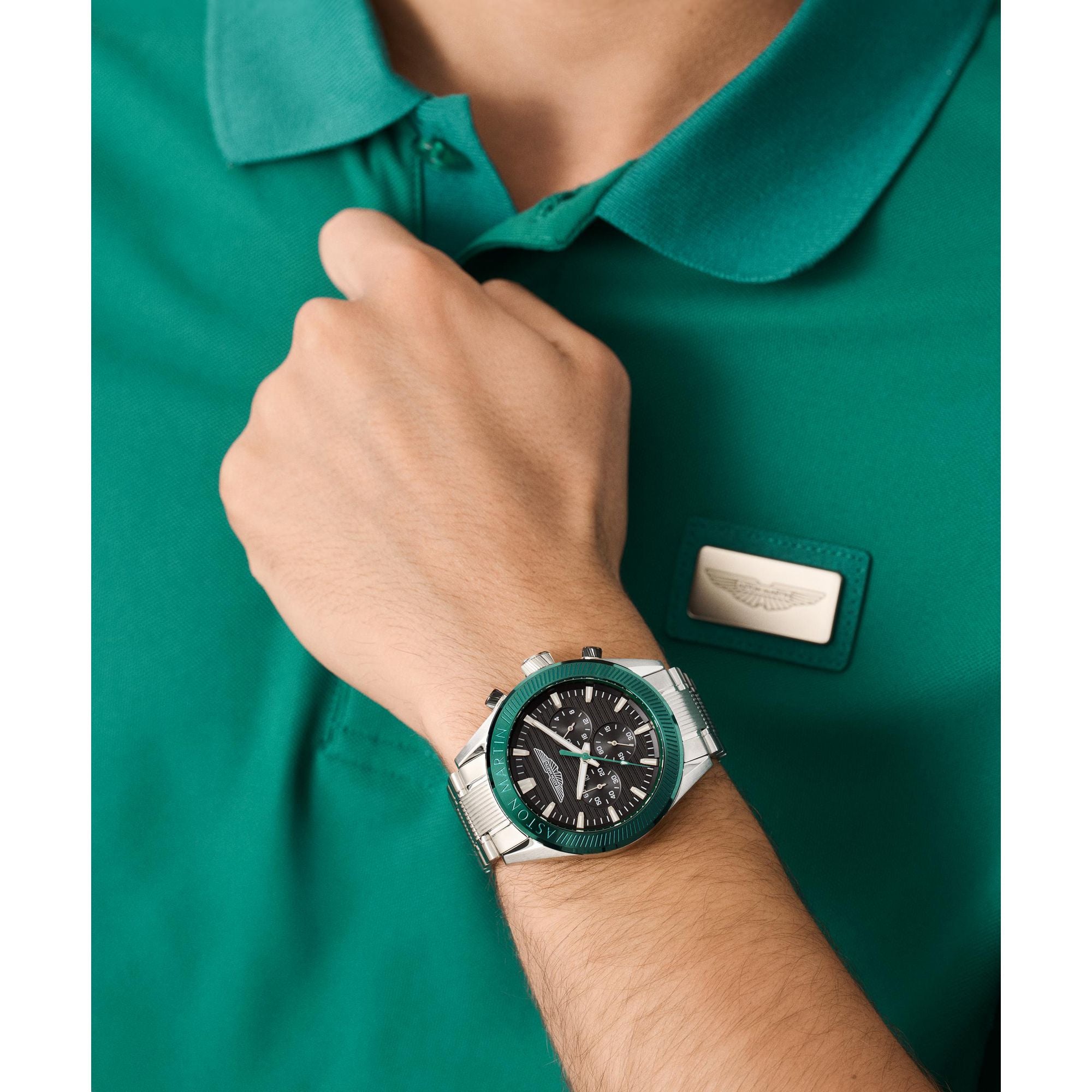 Aston Martin Black Round Dial Analog Men's Watch Watch Aston Martin