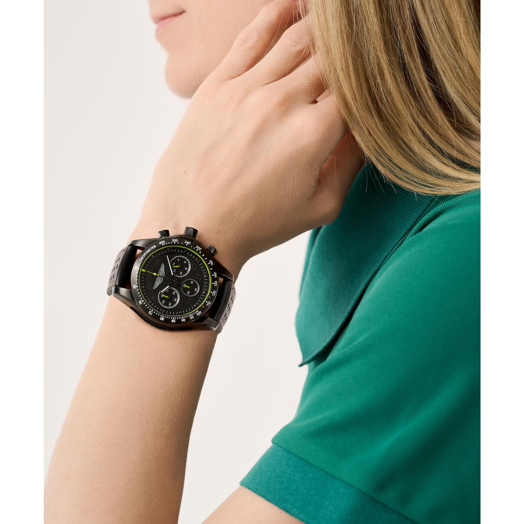 Aston Martin Black Round Dial Analog Men's Watch