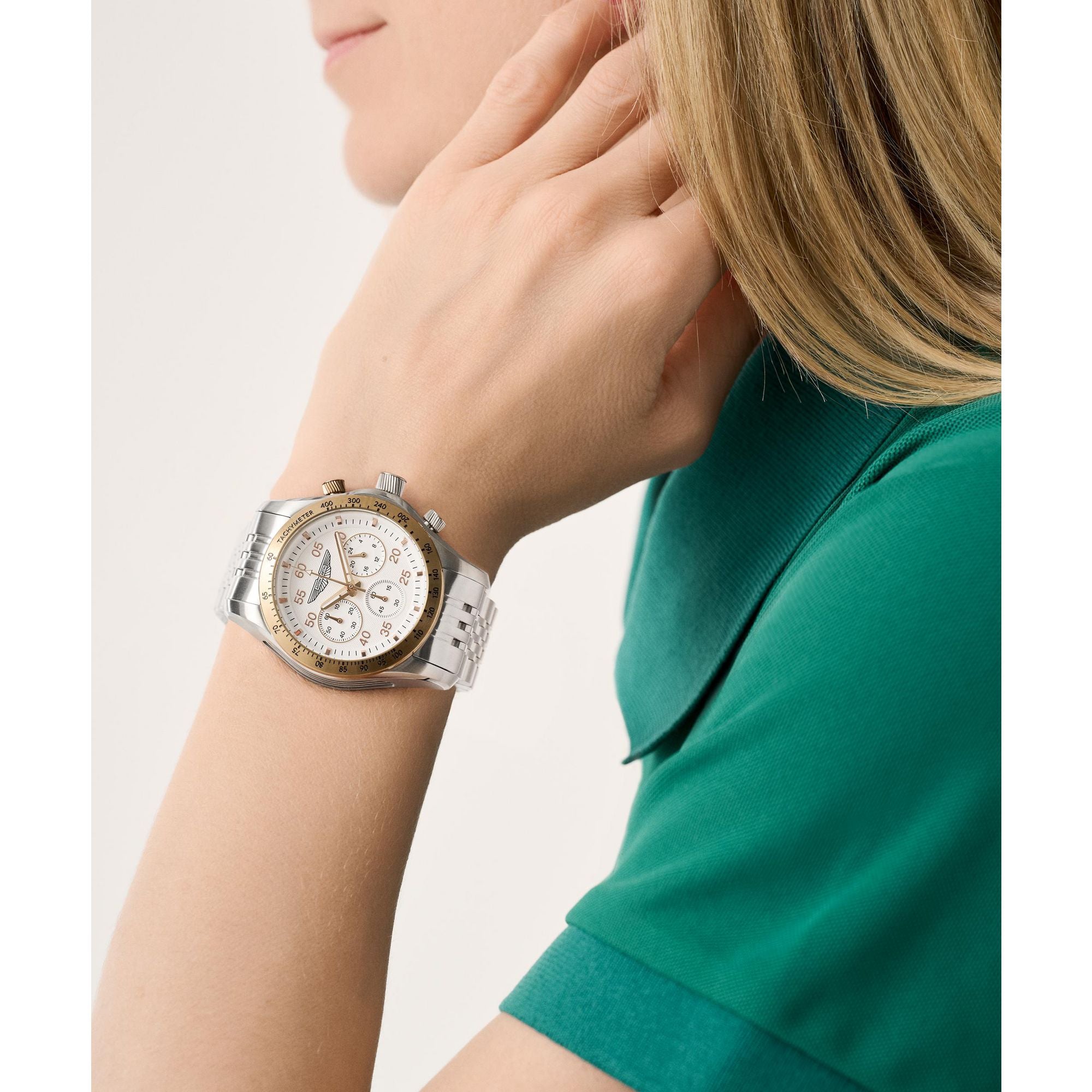 Aston Martin White Round Dial Analog Men's Watch