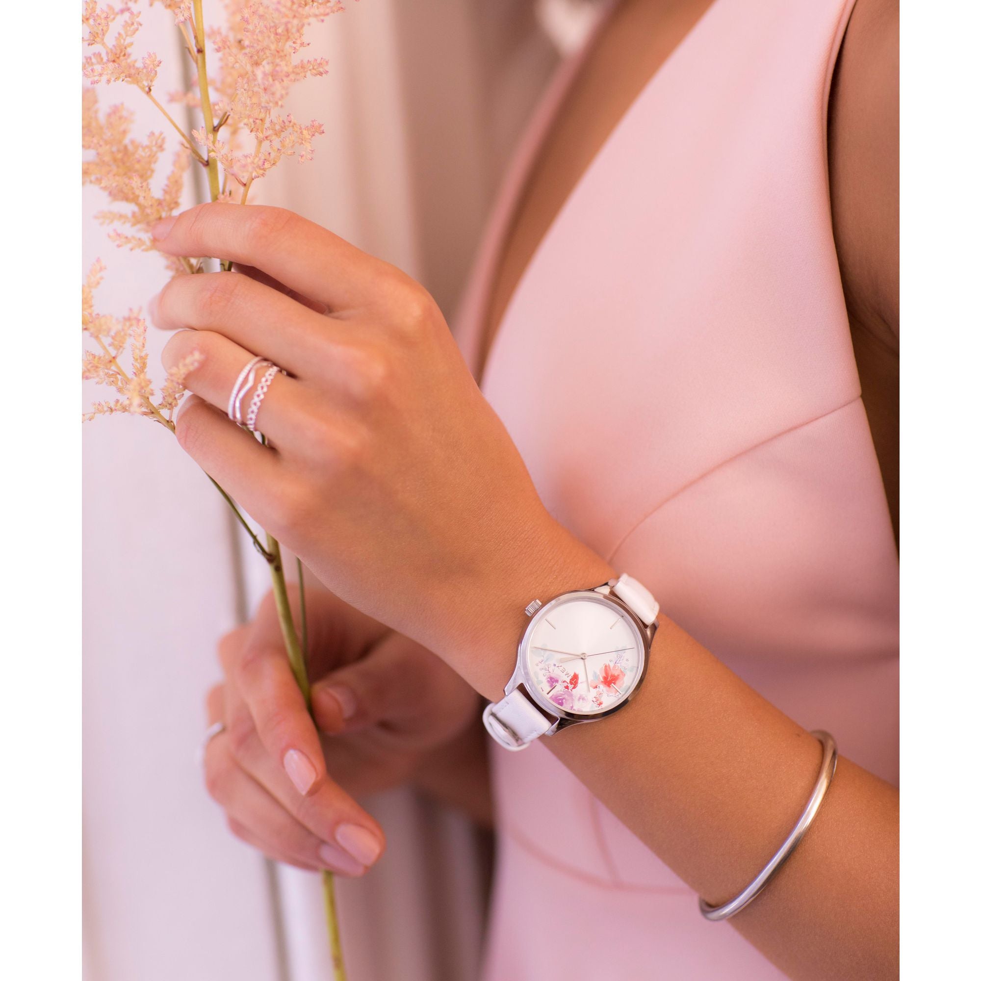 Timex Crystal Round 21mm White Dial Analog Women Watch - TW2R66800UJ