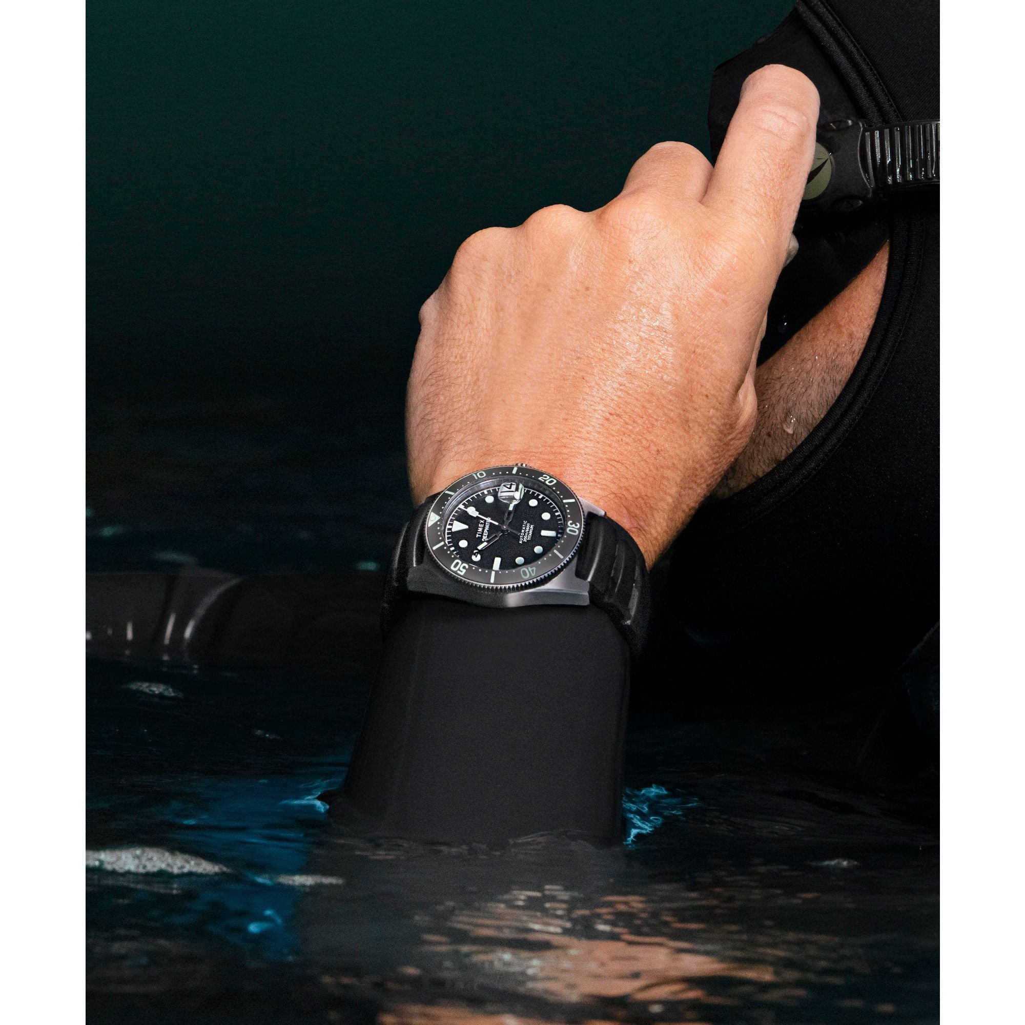 Timex Waterburry Round 21mm Black Dial Automatic Wind Men Watch - TW2W73800UJ Watch Timex