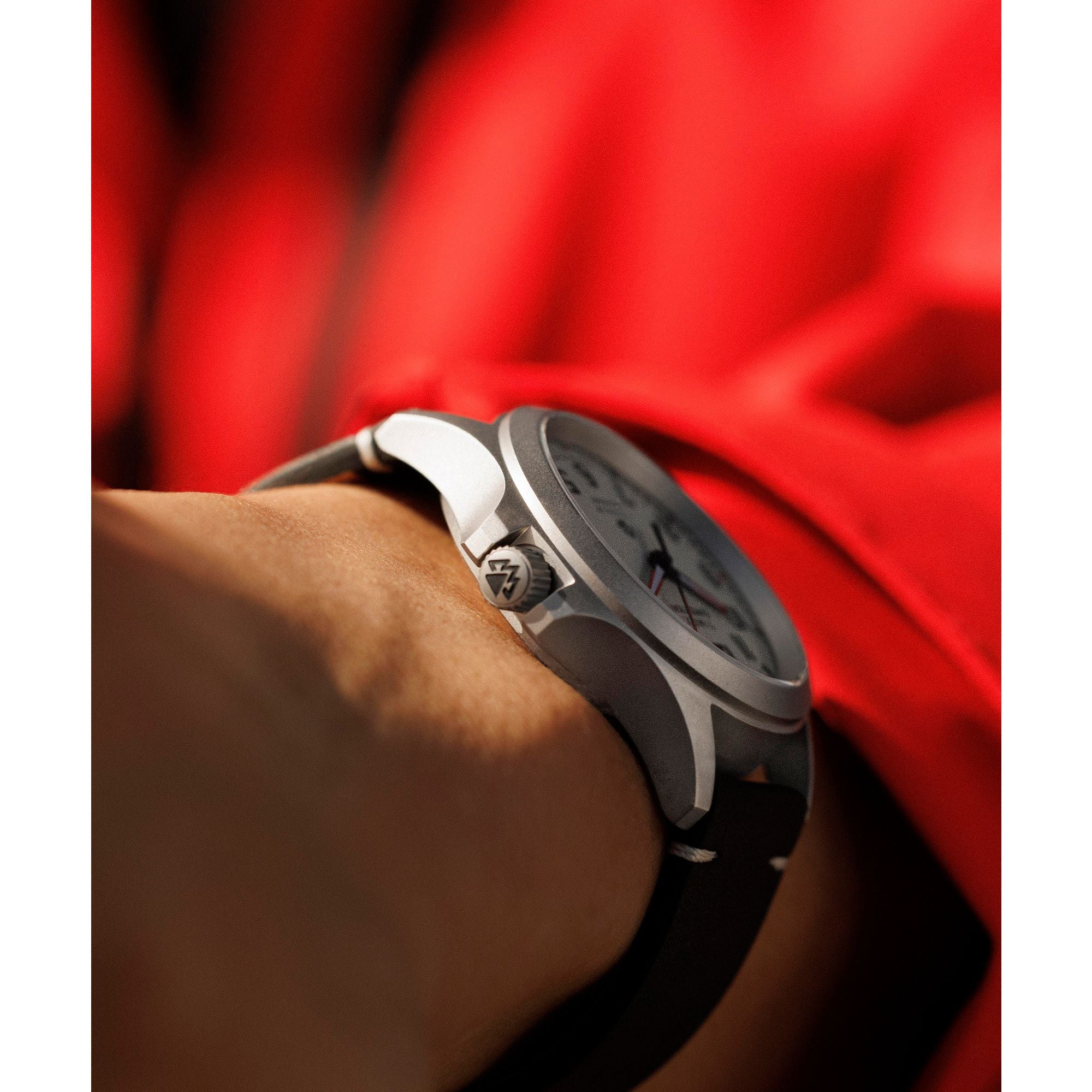 Timex Expedition Gray Round Dial Quartz Analog Men Watch