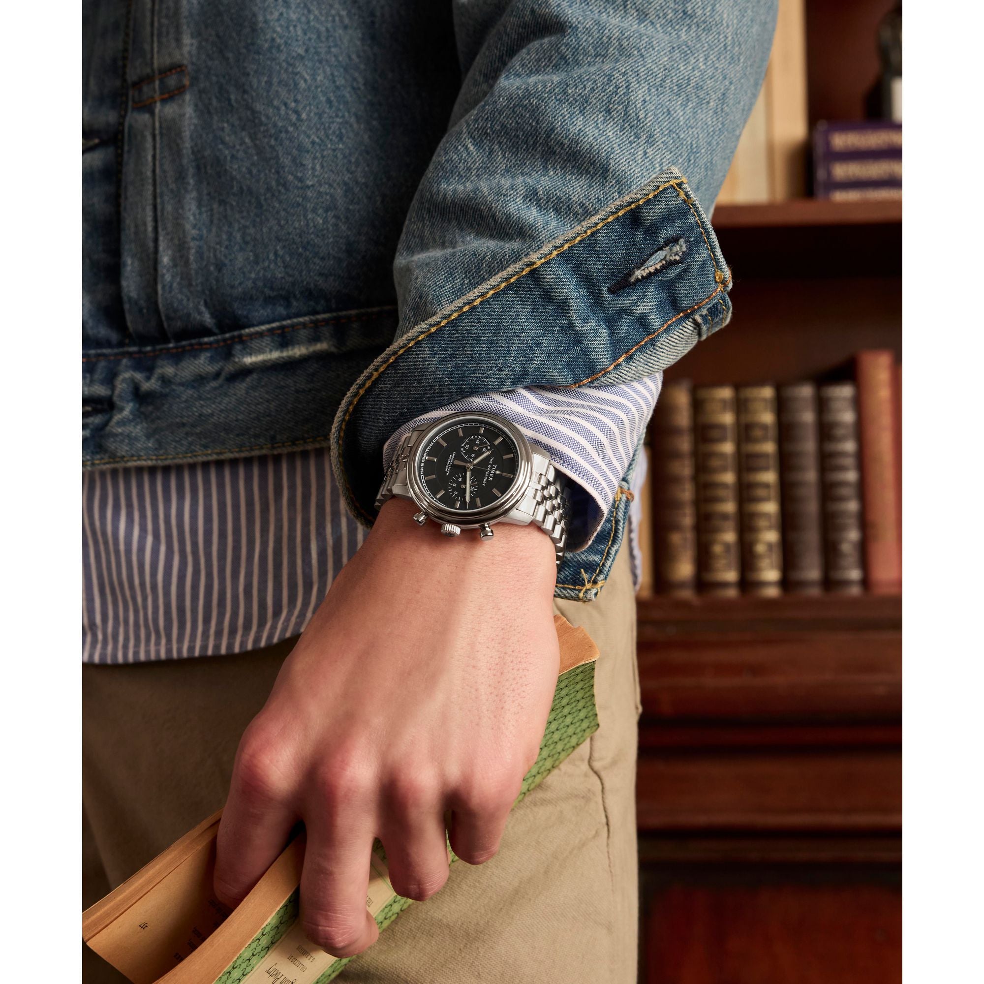 Timex Waterbury Black Round Dial Quartz Analog Men Watch