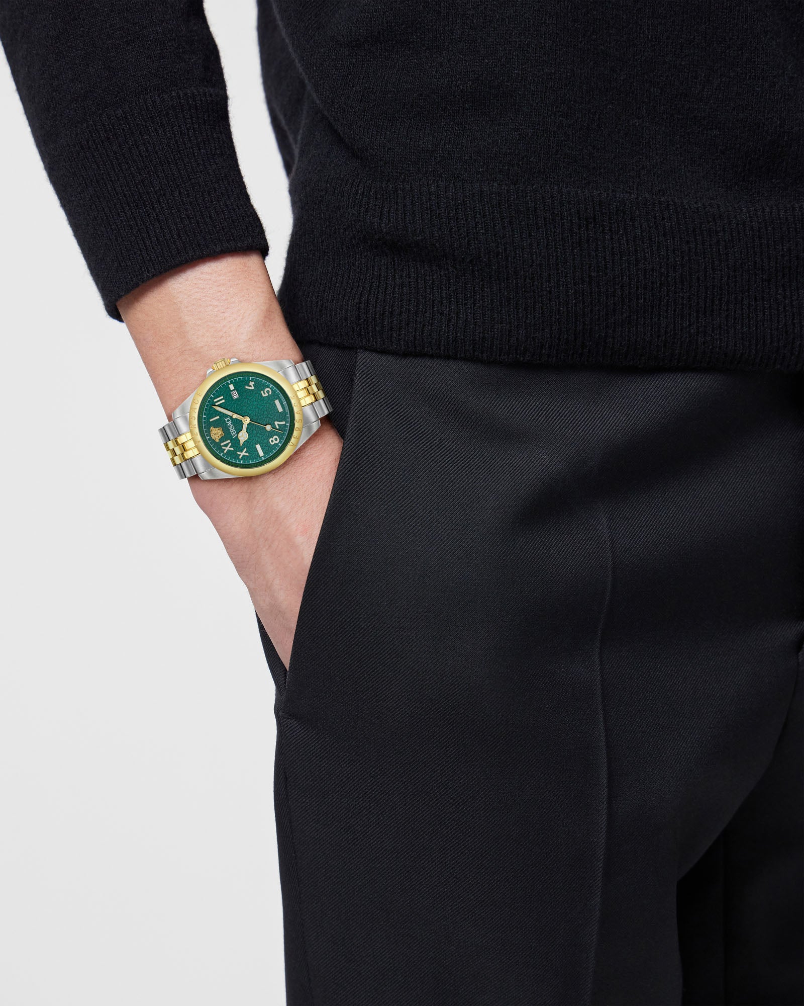 Versace Anteo Green Round Dial Quartz Analog Men Watch