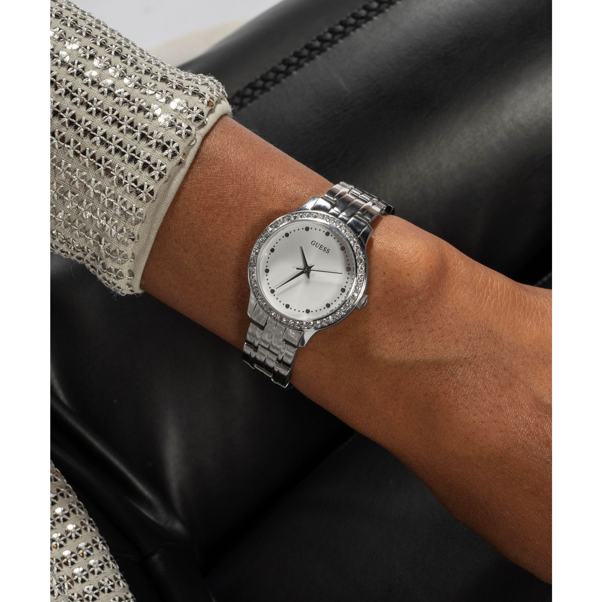 Guess Silver Round Quartz Analog Women Watch Watch Guess