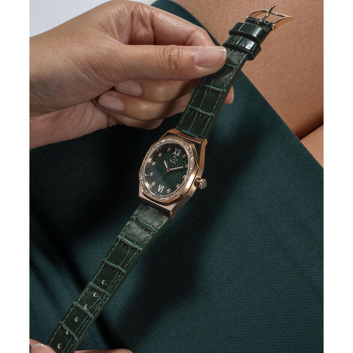 Gc Sport Chic Rose gold Tonneau Dial Quartz Analog Women Watch - Guess Collection Watch Gc