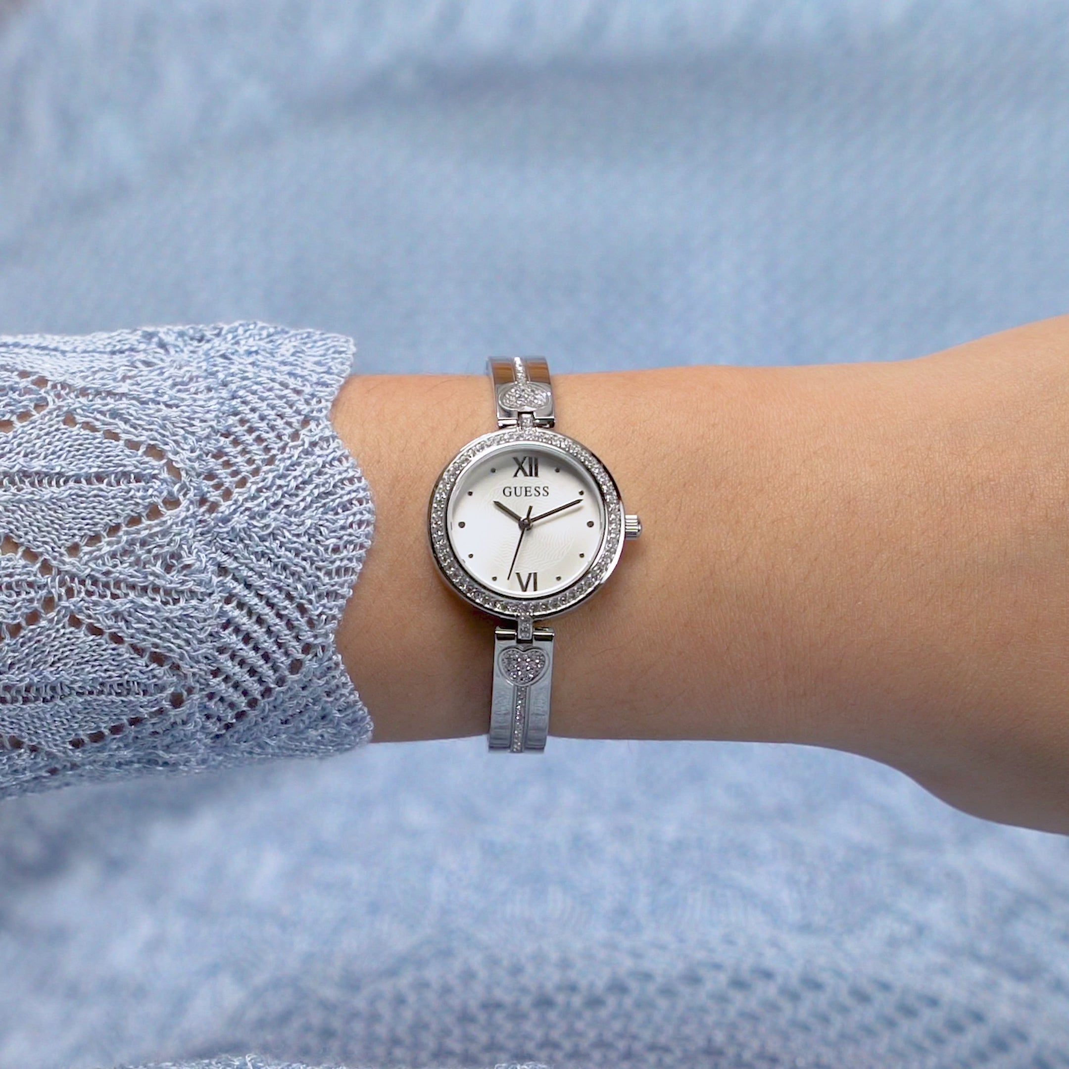 Guess Gb Lovey White Round Dial Quartz Analog Women Watch