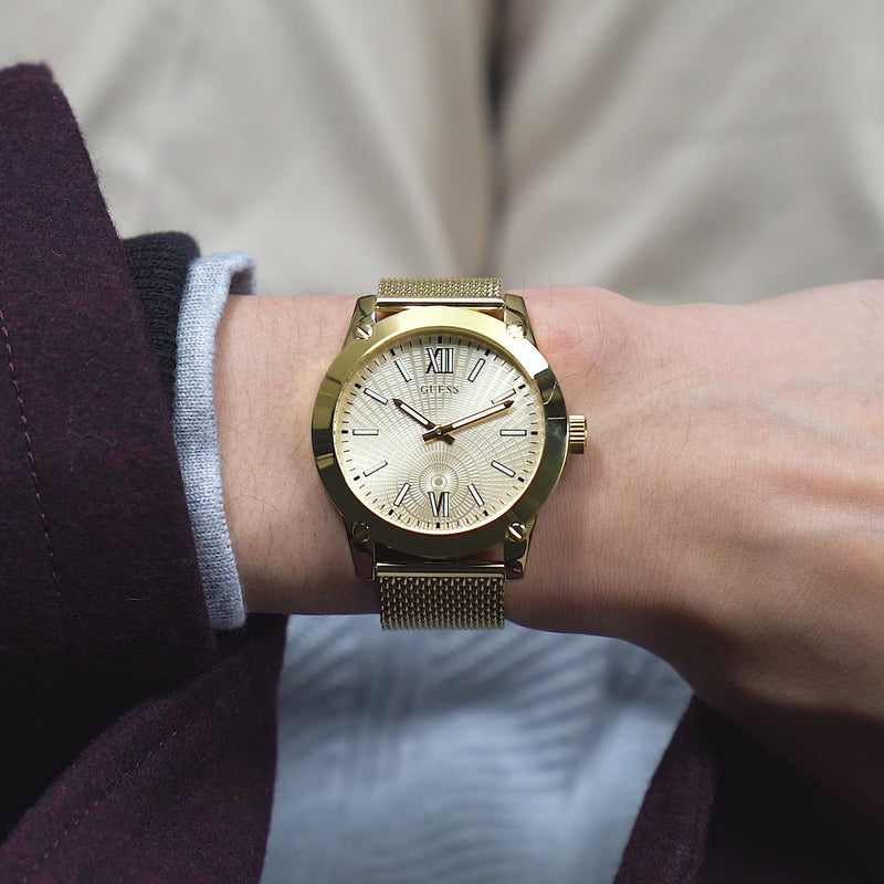 Guess Crescent Champagne Round Dial Quartz Analog Men Watch Watch Guess