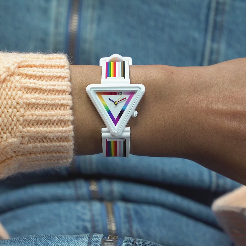 Guess Fame Multicolor Triangle Dial Quartz Analog Women Watch Watch Guess