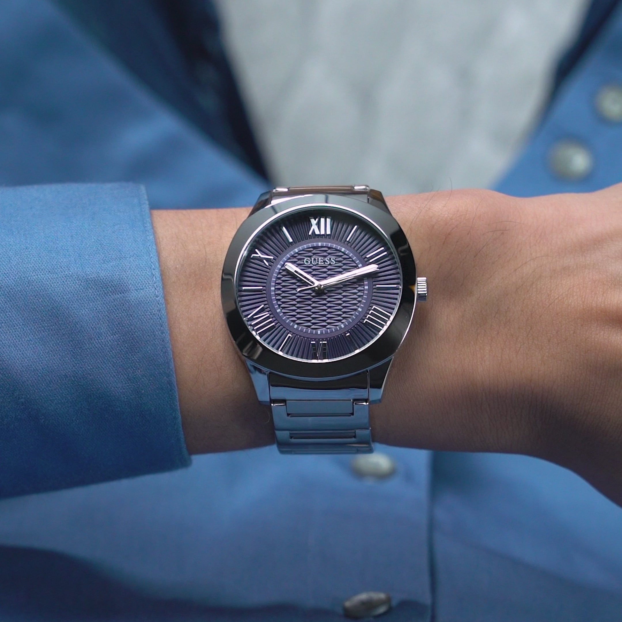 Guess Arc Blue Round Dial Quartz Analog Men Watch GW0711G1 At JUST  WATCHES